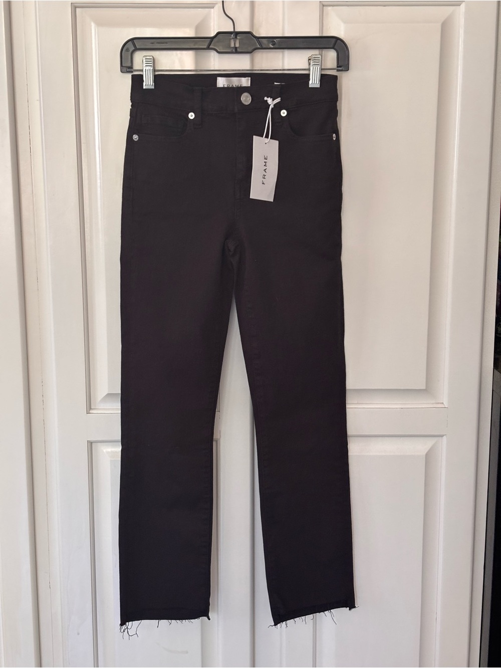NEW W/ TAGS! Frame Women’s Black Denim High-Rise Straight Jeans: Sz 23